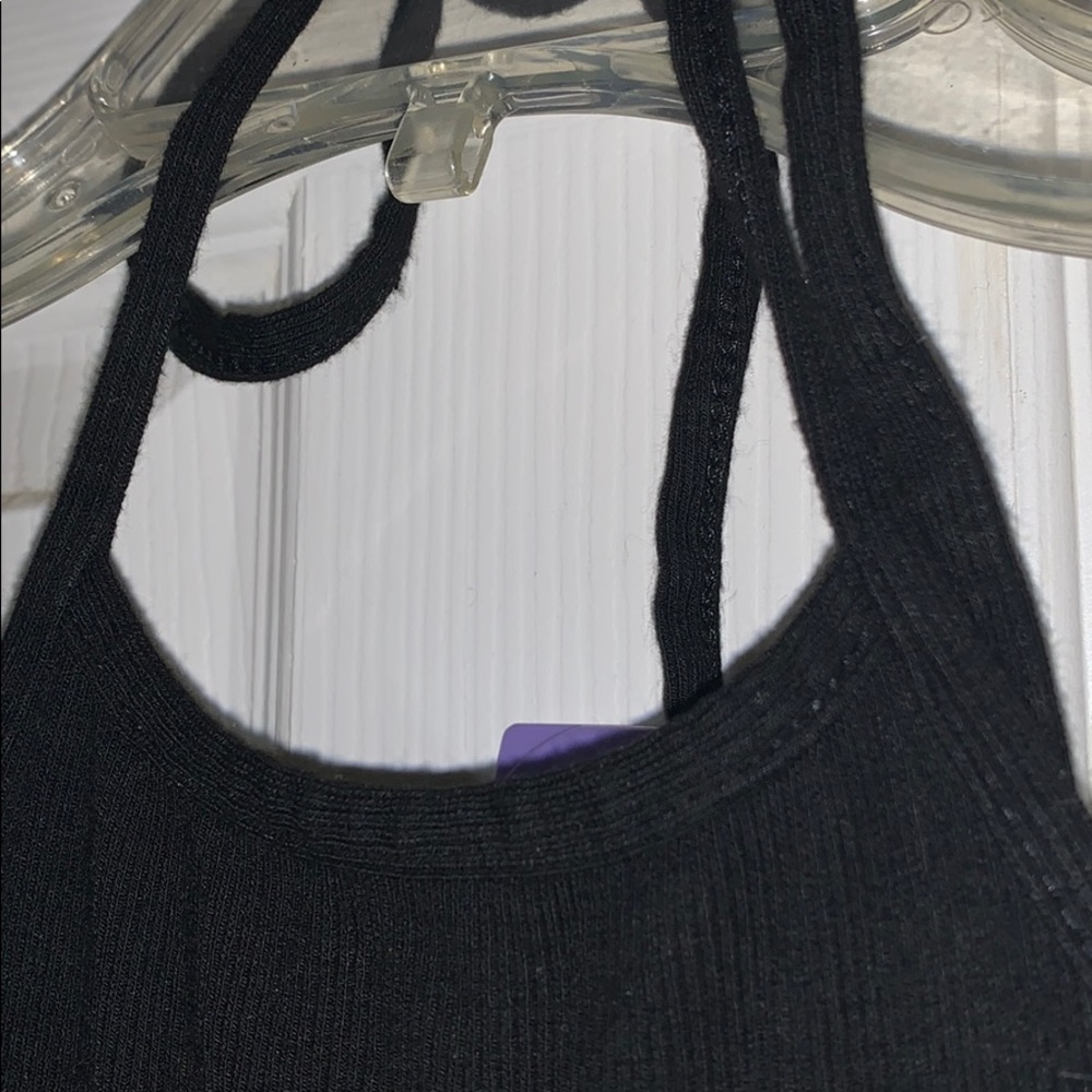 Popular Basics Halter Top - Picture 4 of 8